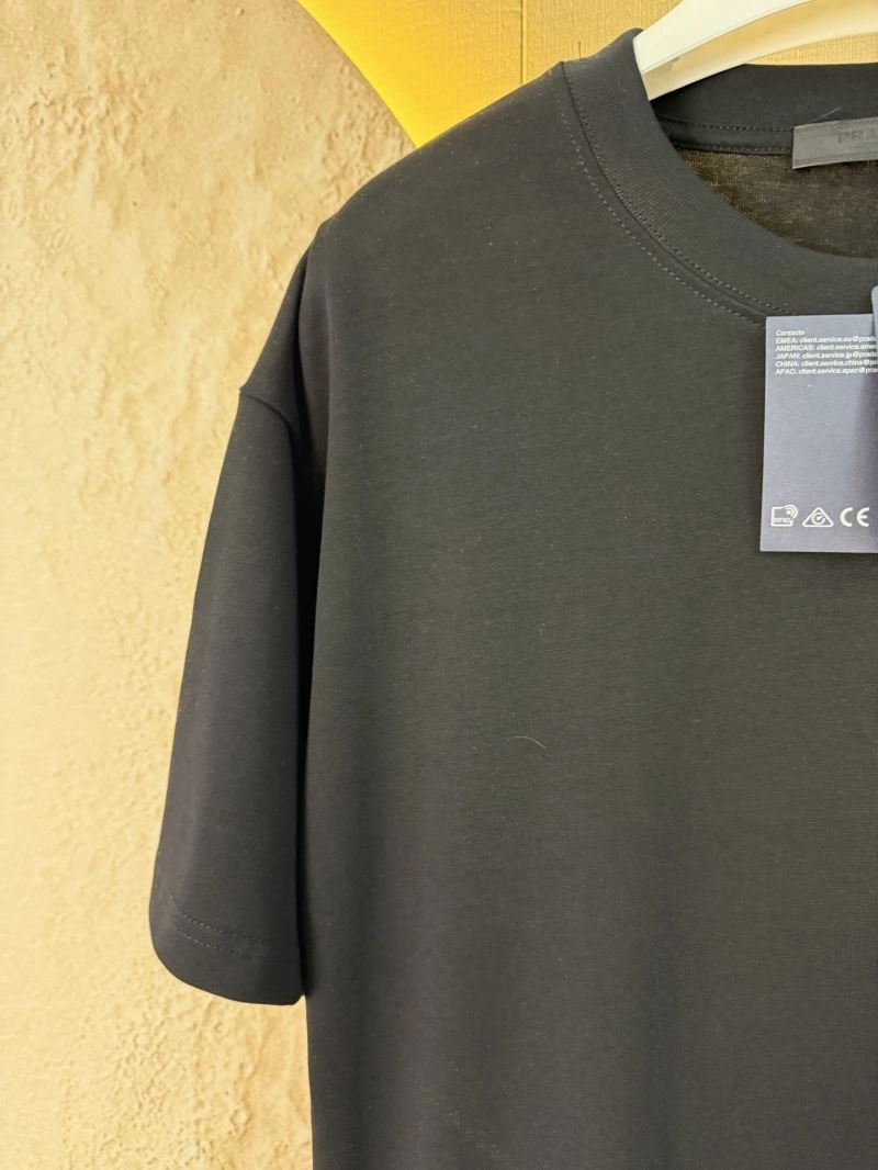 Popular Prada T-Shirts 171386