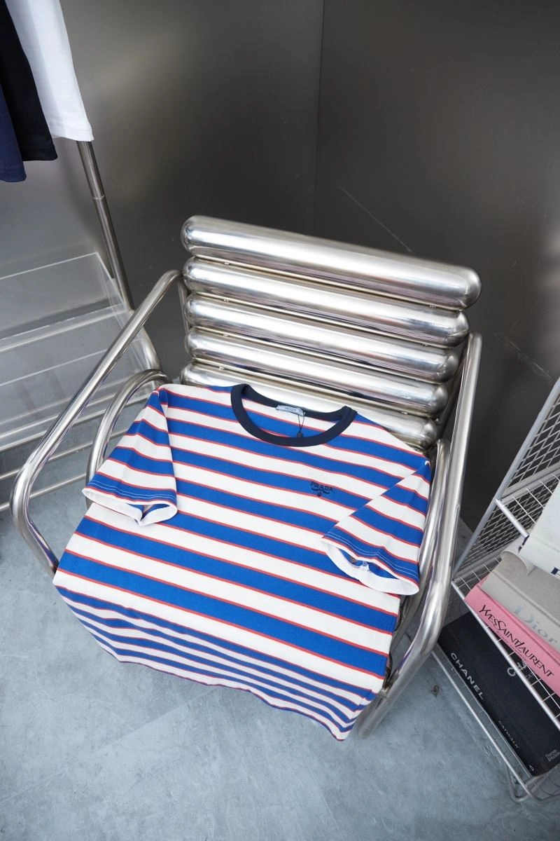 Prada T-Shirts Breathable 171375