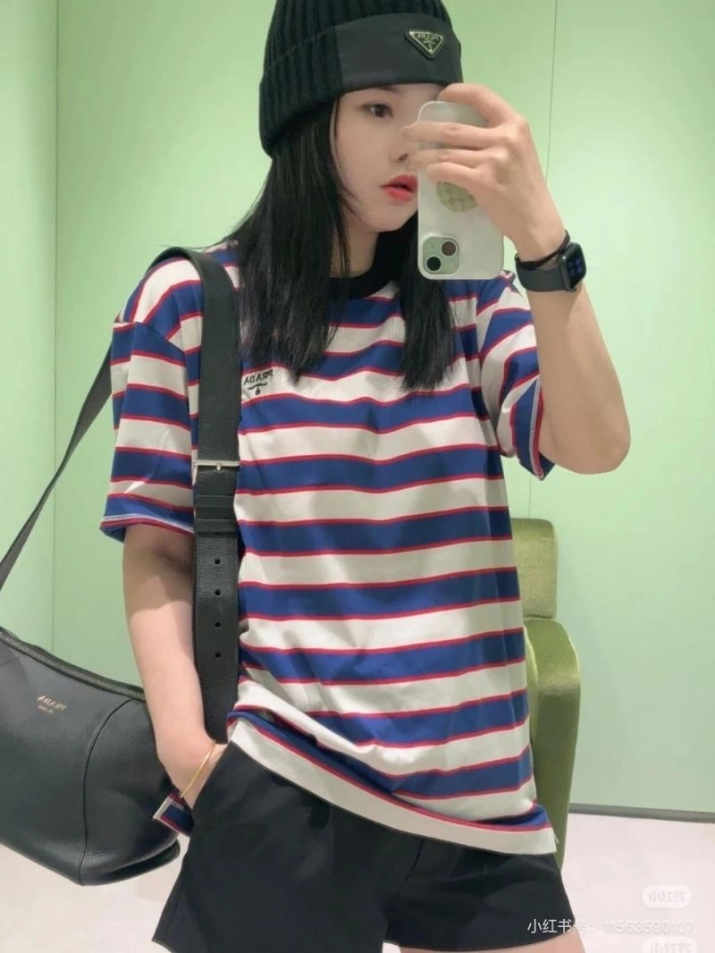 Prada T-Shirts Breathable 171375
