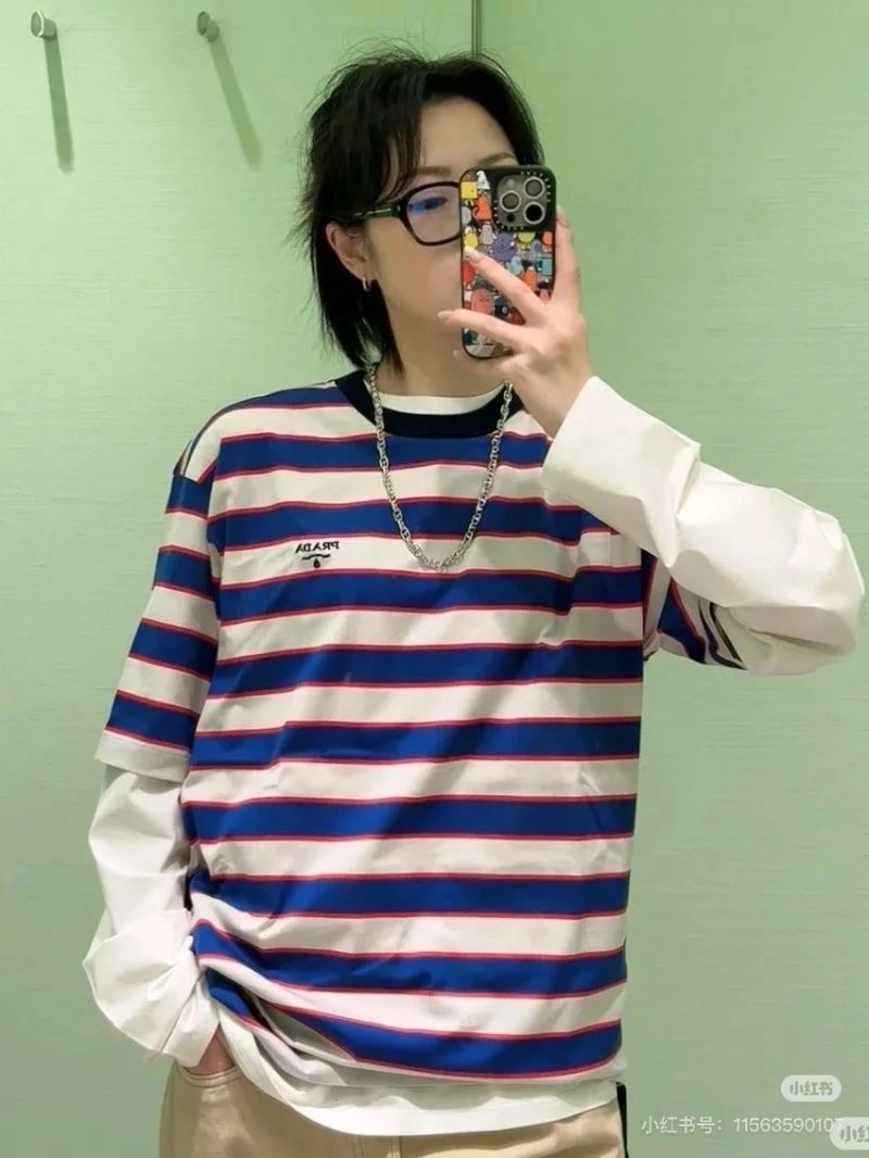 Prada T-Shirts Breathable 171375