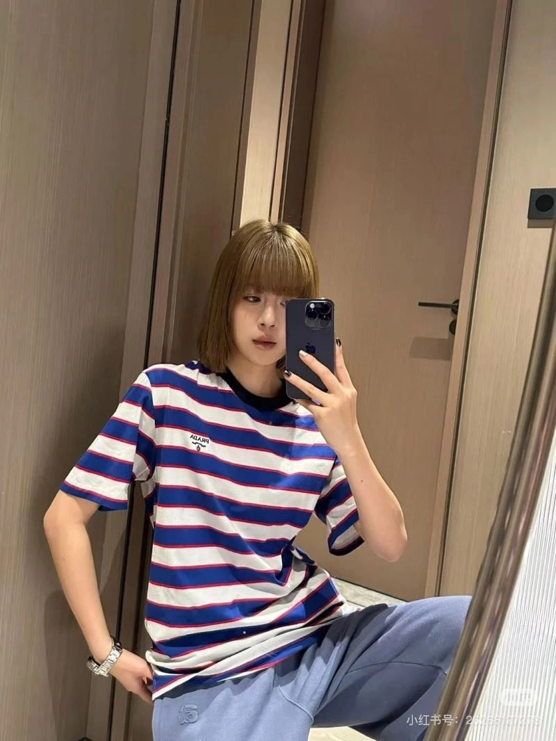 Prada T-Shirts Breathable 171375