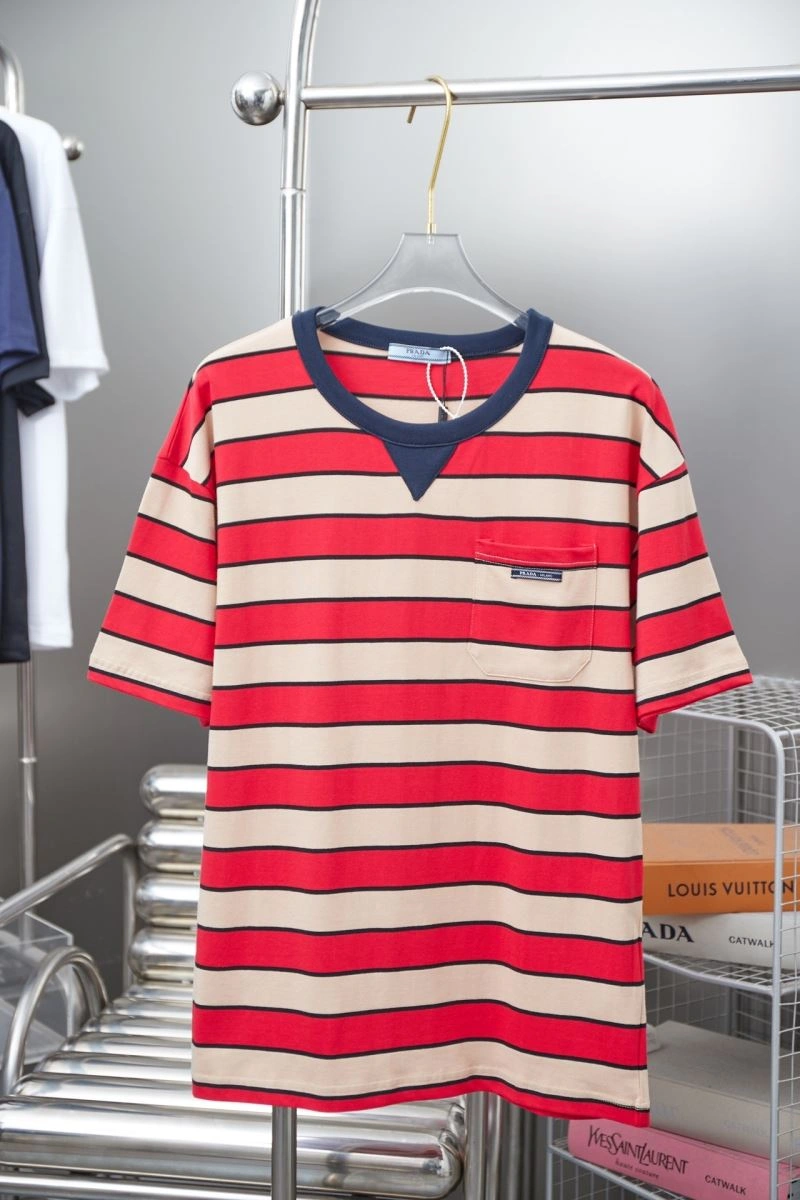 Flexible Prada T-Shirts 171372