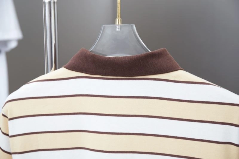 Contemporary Prada T-Shirts 171371