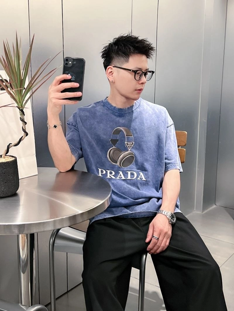 Prada T-Shirts Lightweight 171380