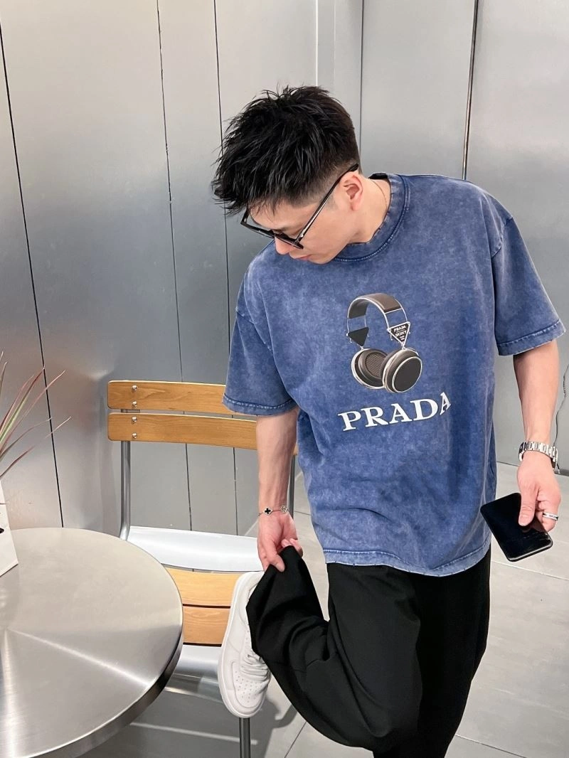 Prada T-Shirts Lightweight 171380