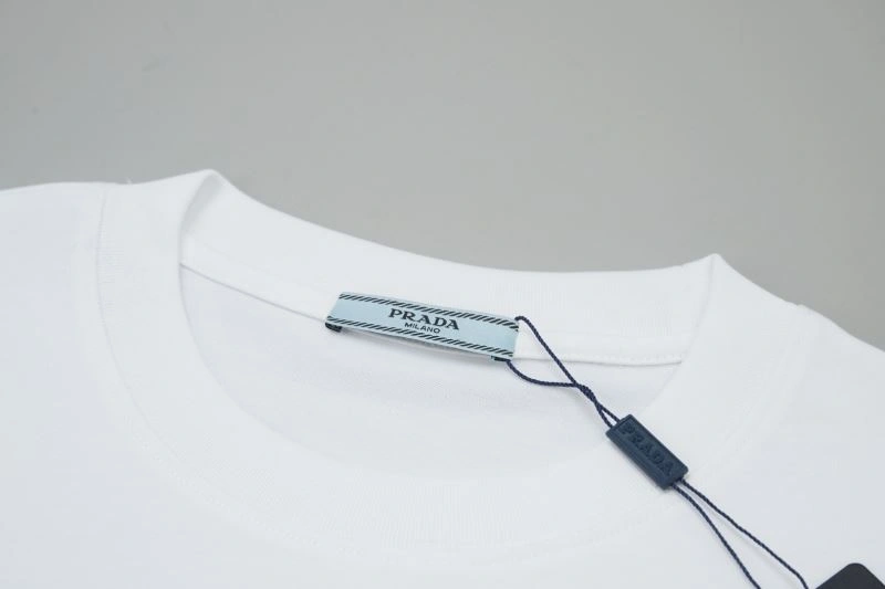 Prada T-Shirts GoAnywhere 171361