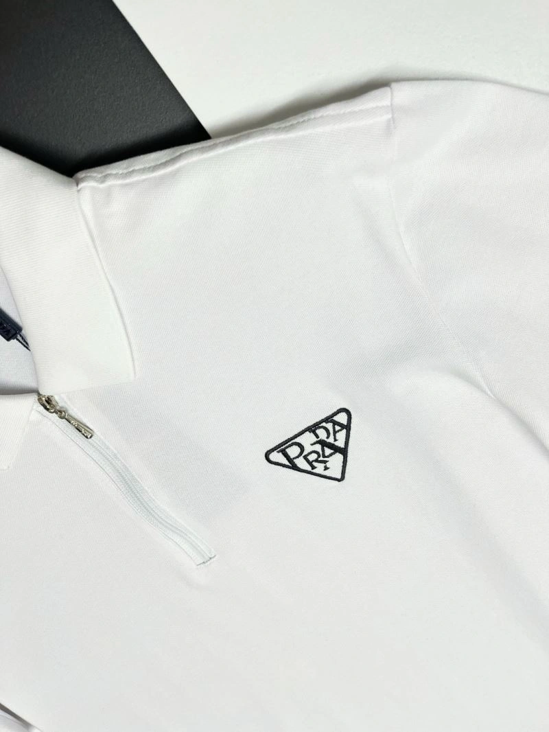 Modern Prada T-Shirts 171395