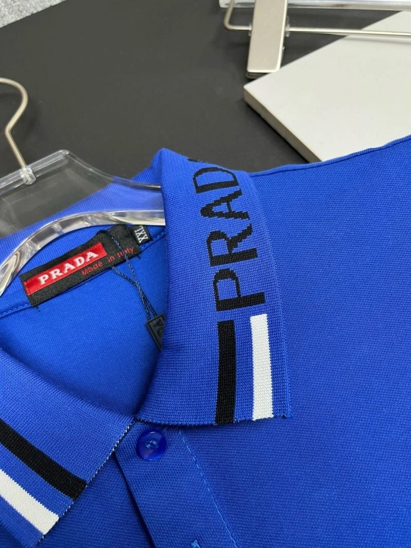 Classic Prada T-Shirts 171344