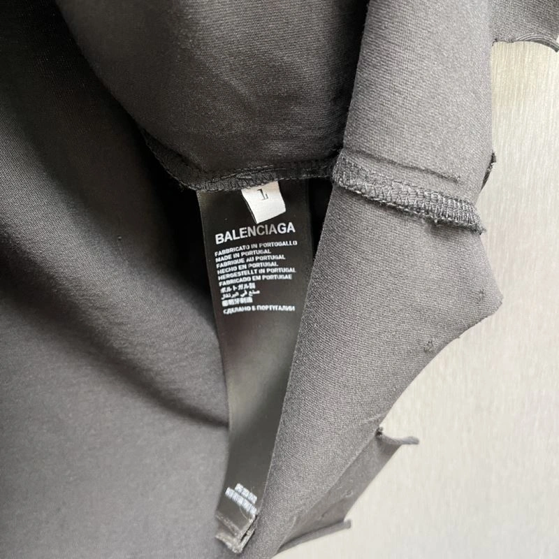 Prada T-Shirts ModernLook 171335