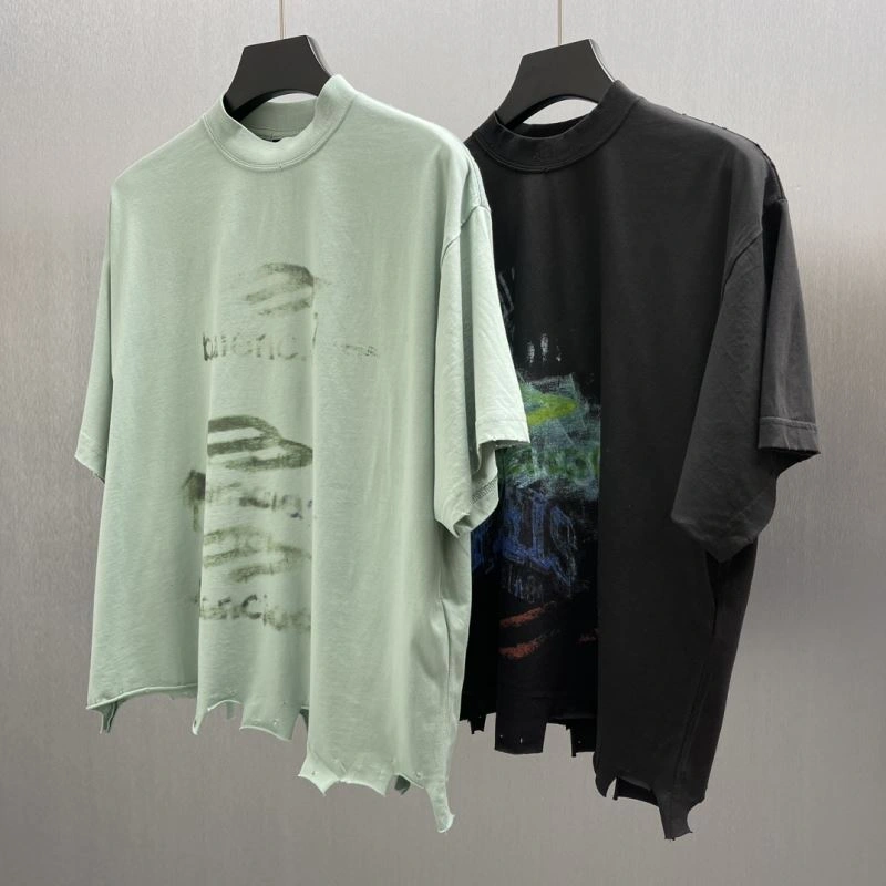 Prada T-Shirts ModernLook 171335