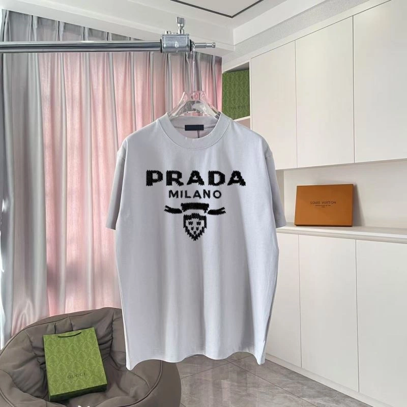 Sleek Prada T-Shirts 171332
