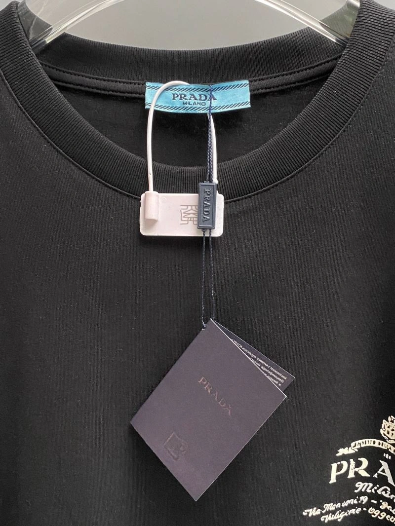 Supportive Prada T-Shirts 171329