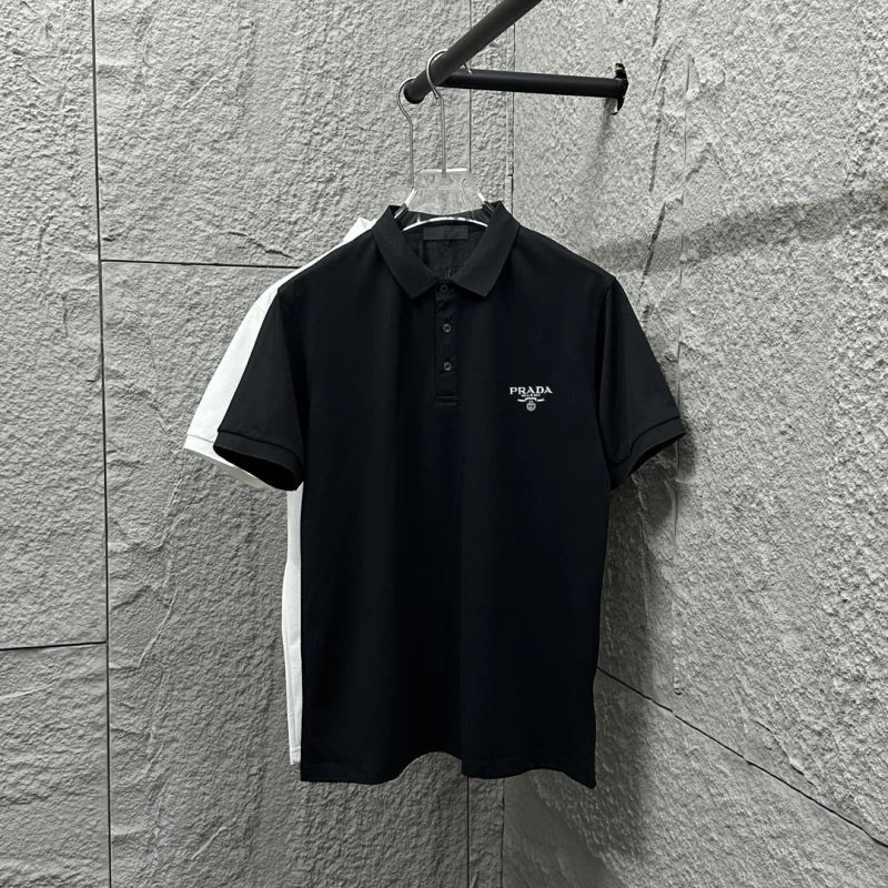 Prada T-Shirts WellDesigned 171322