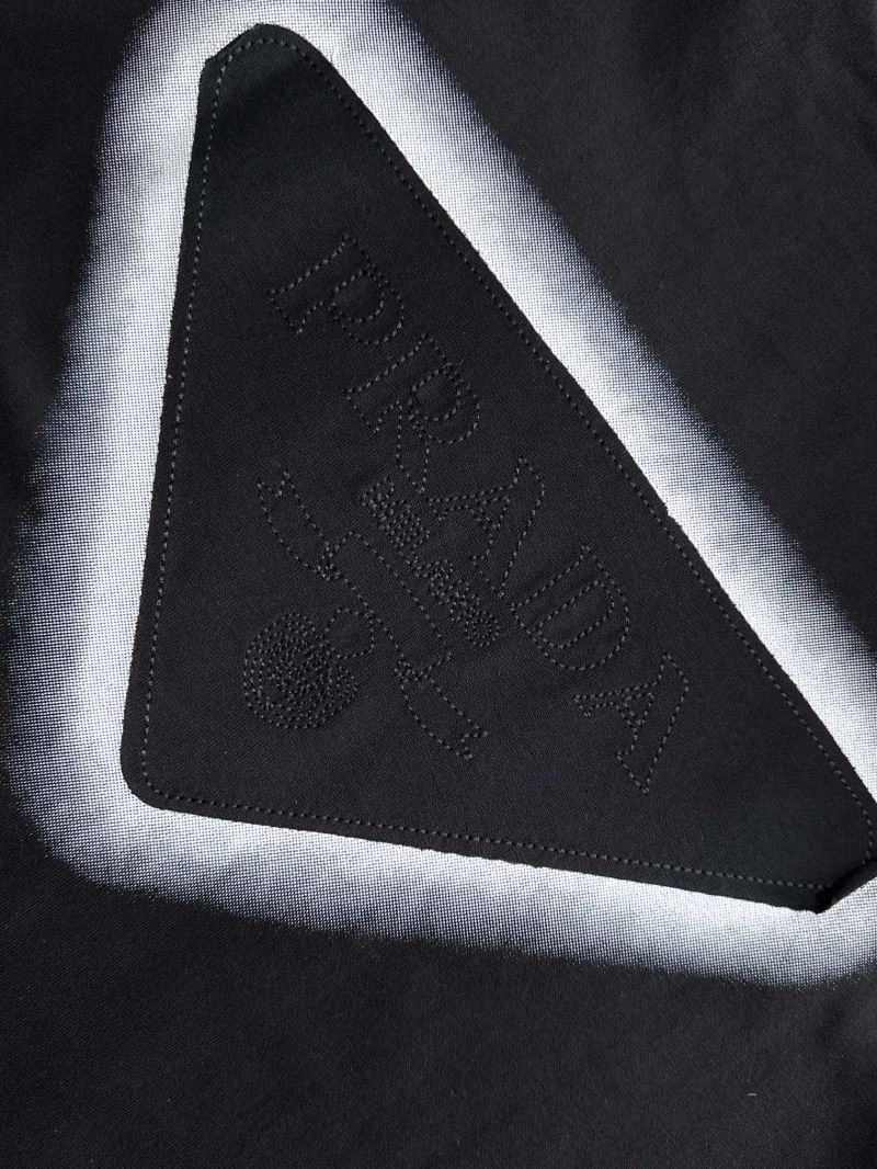 Breathable Prada T-Shirts 171309