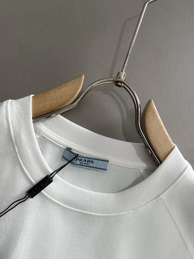 Popular Prada T-Shirts 171351