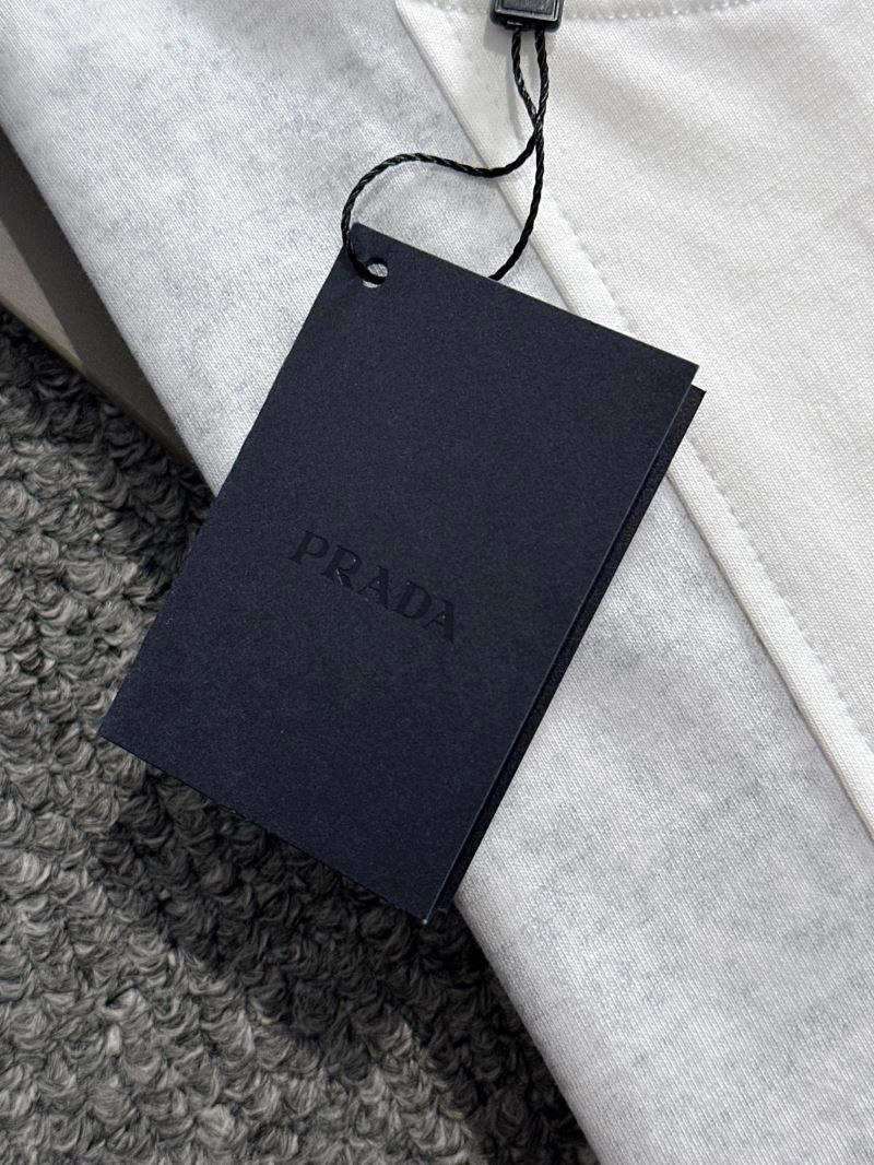 Prada T-Shirts Trendy 171353