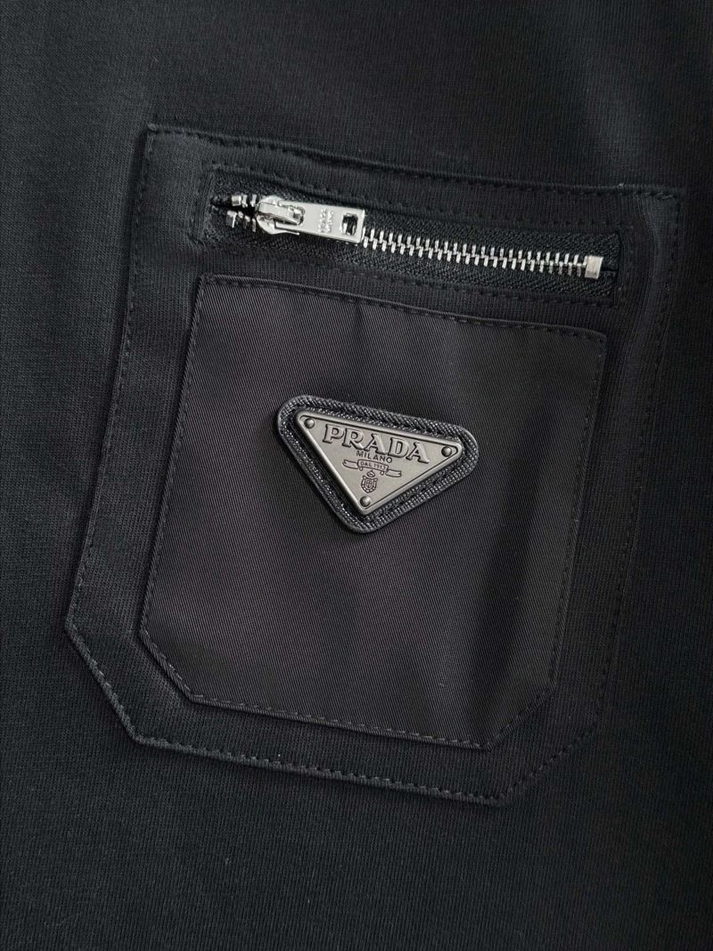 Effortless Prada T-Shirts 171349
