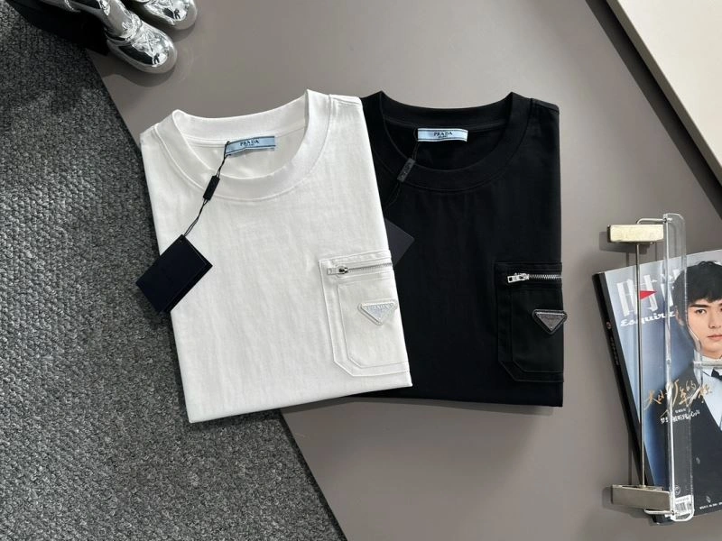 Prada T-Shirts Stylish 171357
