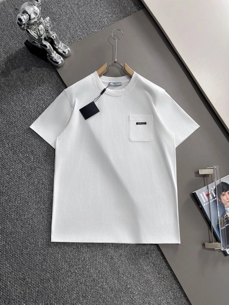 Contemporary Prada T-Shirts 171337