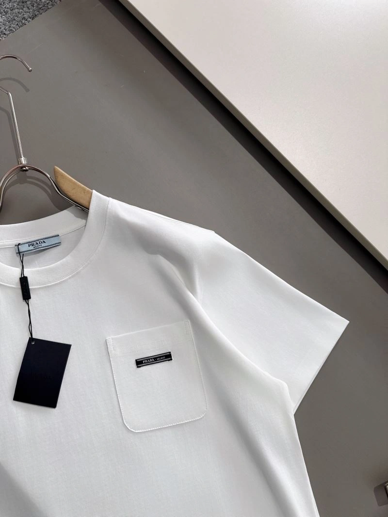 Contemporary Prada T-Shirts 171337