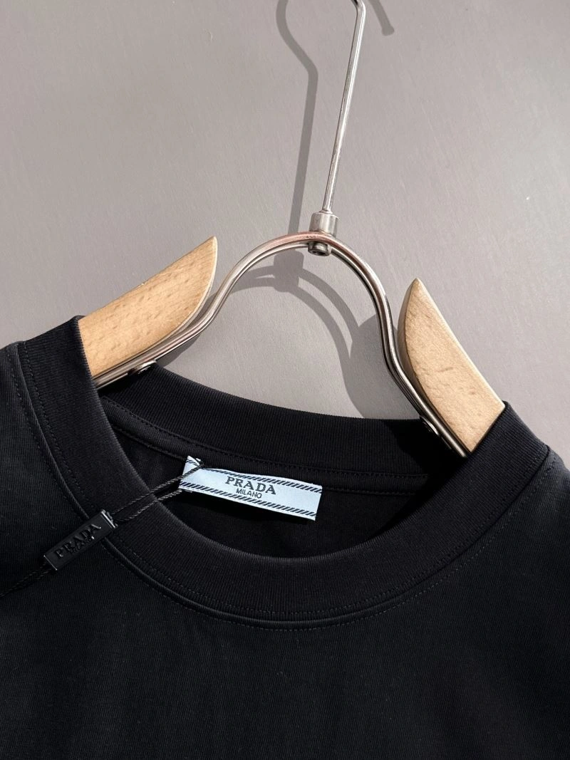 Functional Prada T-Shirts 171295