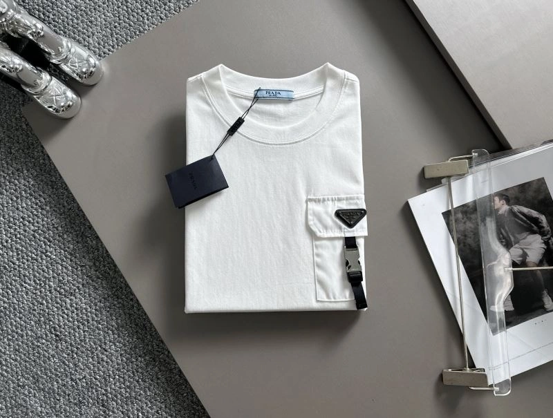 Prada T-Shirts Durable 171290