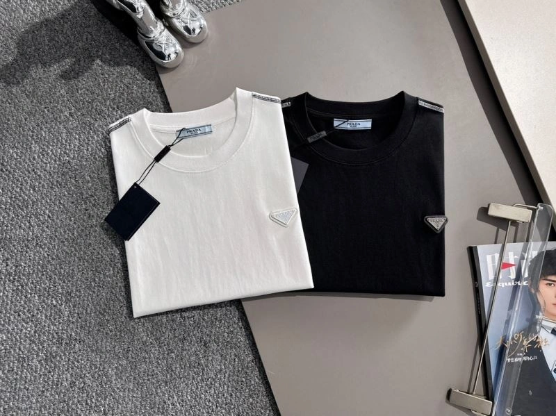 SoftTouch Prada T-Shirts 171330