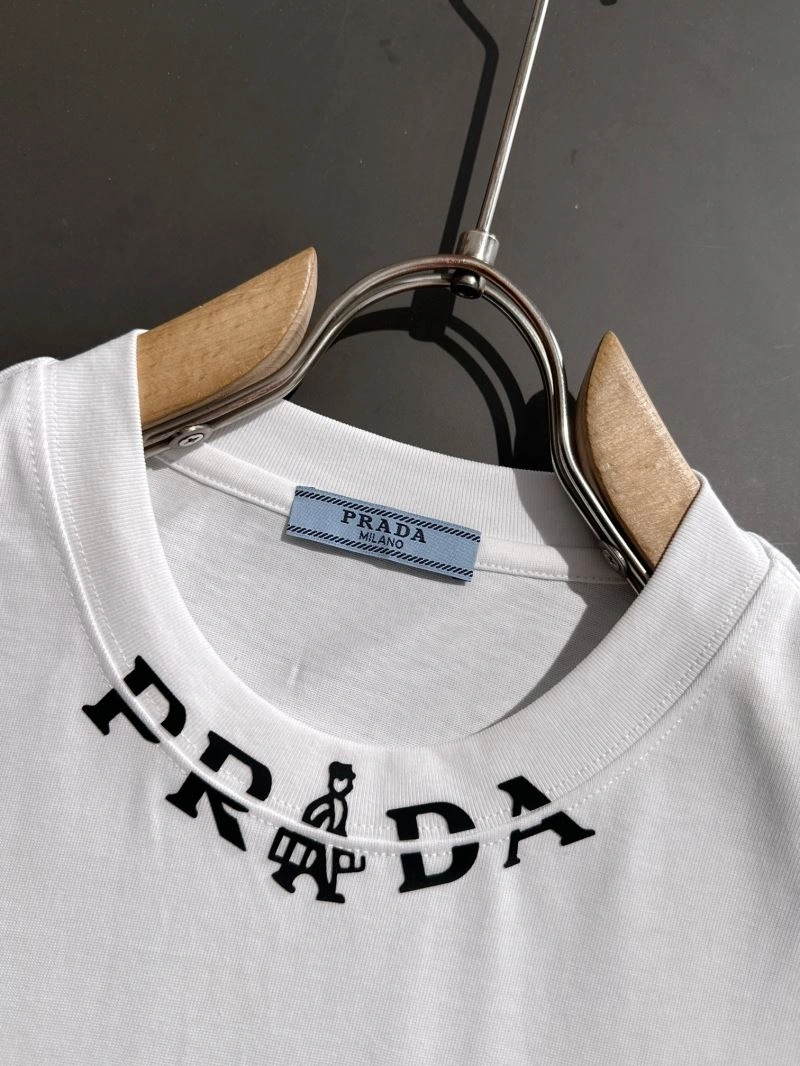 Prada T-Shirts GoAnywhere 171314