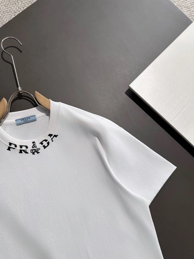 Prada T-Shirts GoAnywhere 171314