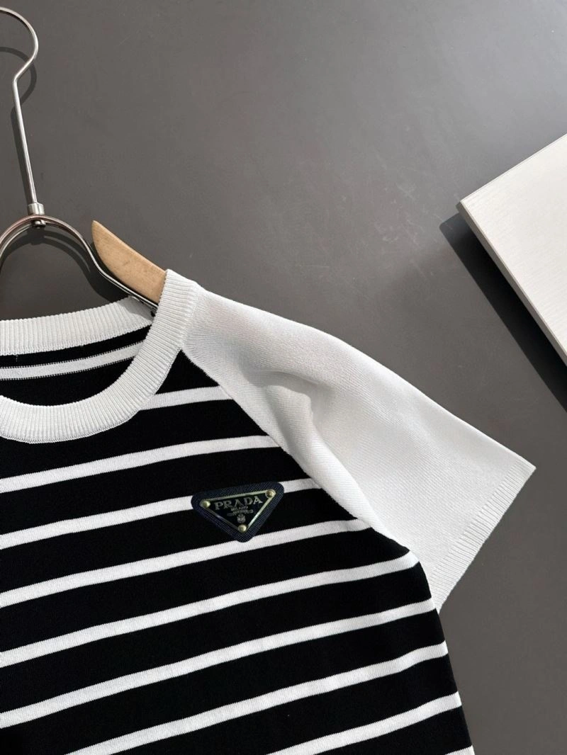 Casual Prada T-Shirts 171315
