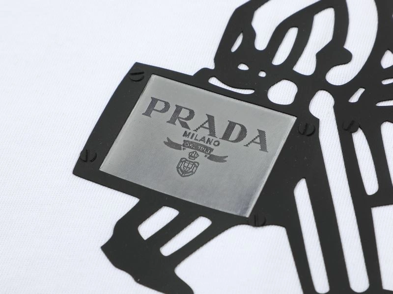 Prada T-Shirts Unisex 171321