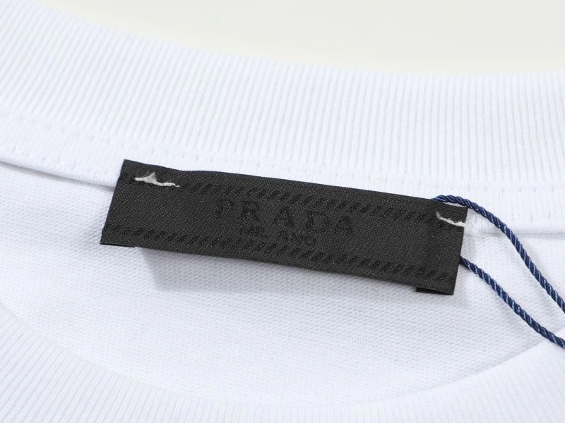 Prada T-Shirts Unisex 171321