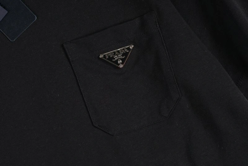 Upgraded Prada T-Shirts 171280