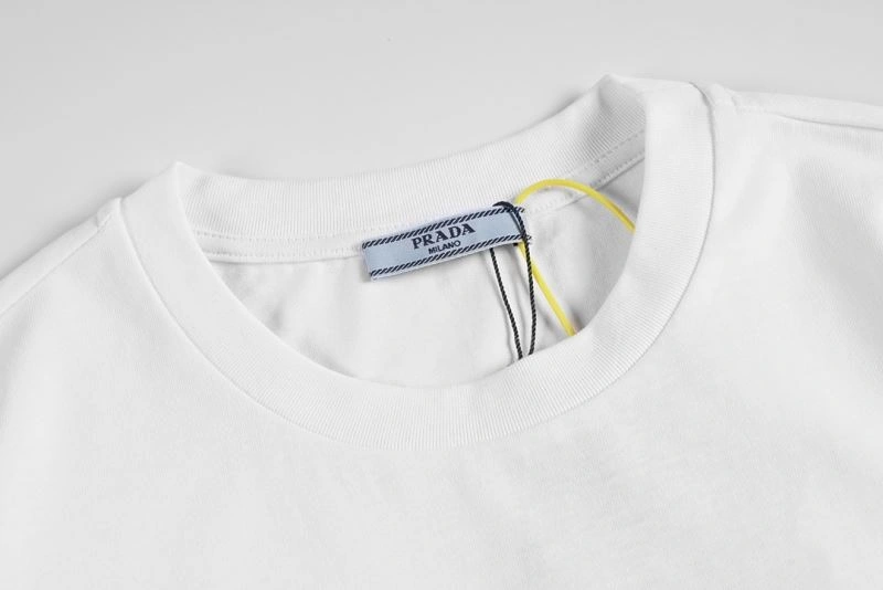 Prada T-Shirts Vibrant 171278