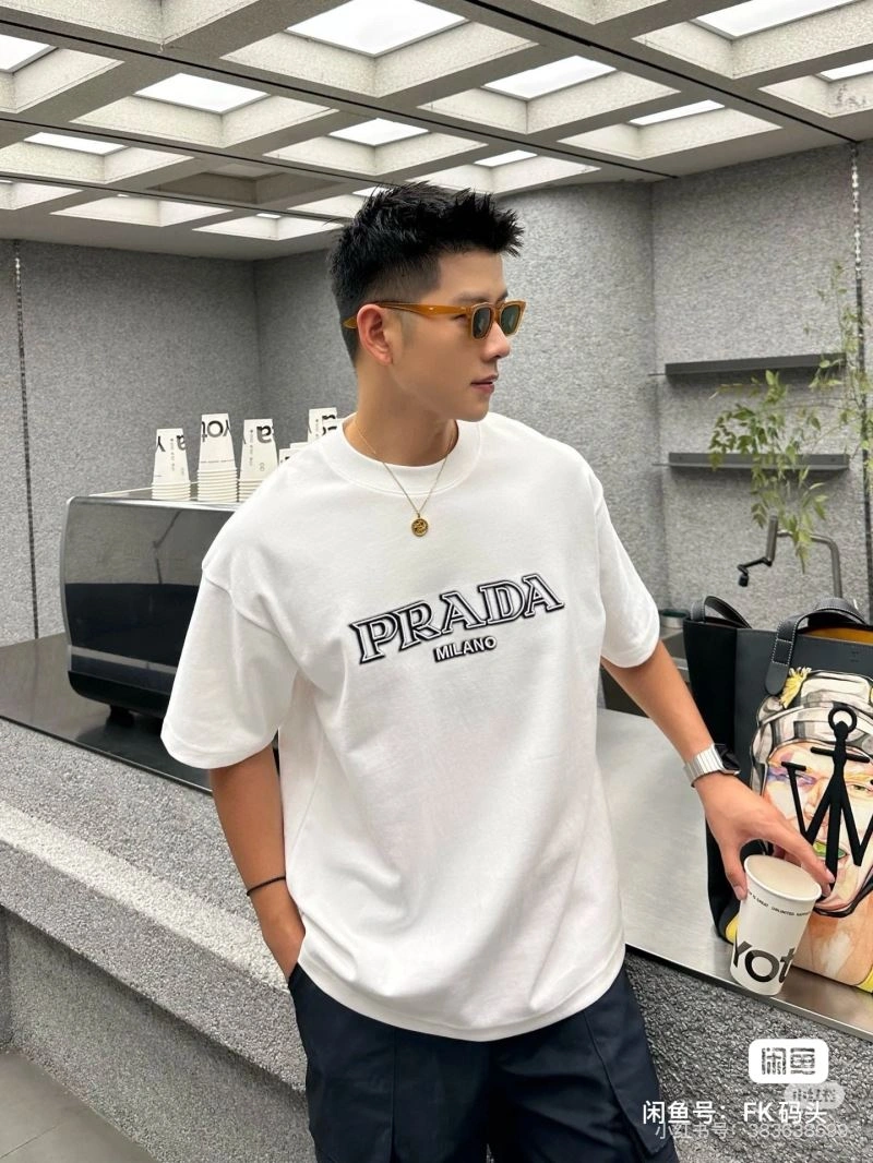 Reliable Prada T-Shirts 171270