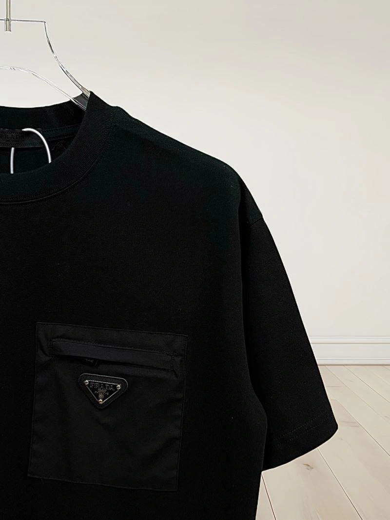 SmoothTexture Prada T-Shirts 171350