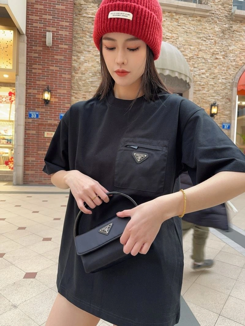 SmoothTexture Prada T-Shirts 171350