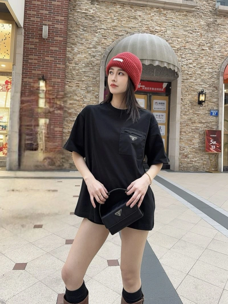 SmoothTexture Prada T-Shirts 171350