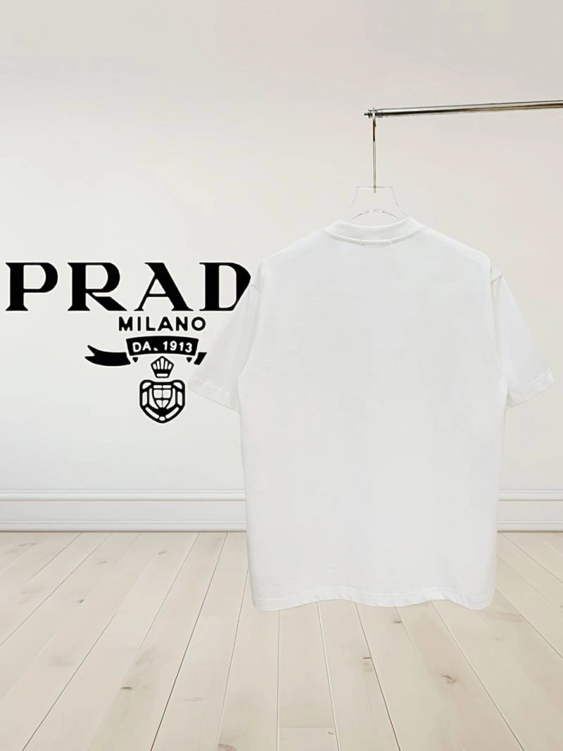 Prada T-Shirts WellDesigned 171265