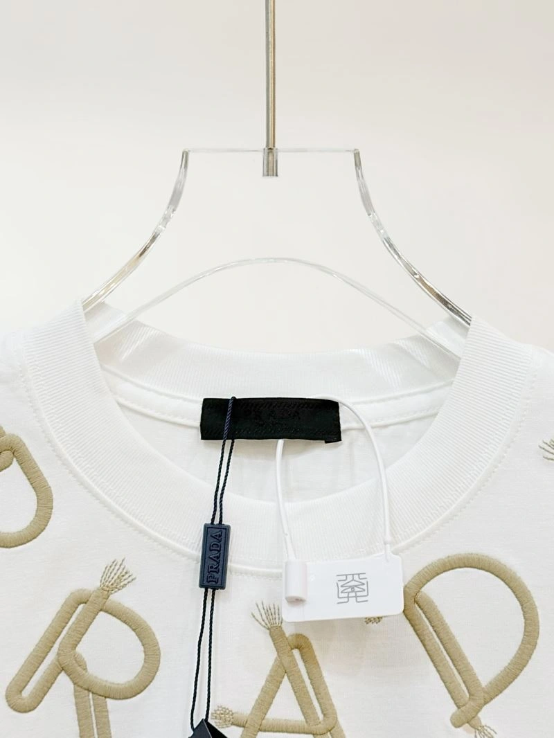 Breathable Prada T-Shirts 171269