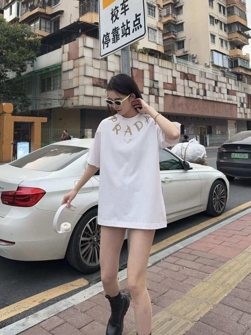 Breathable Prada T-Shirts 171269