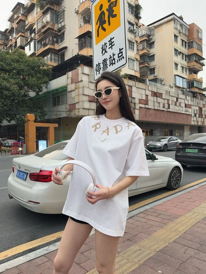 Breathable Prada T-Shirts 171269