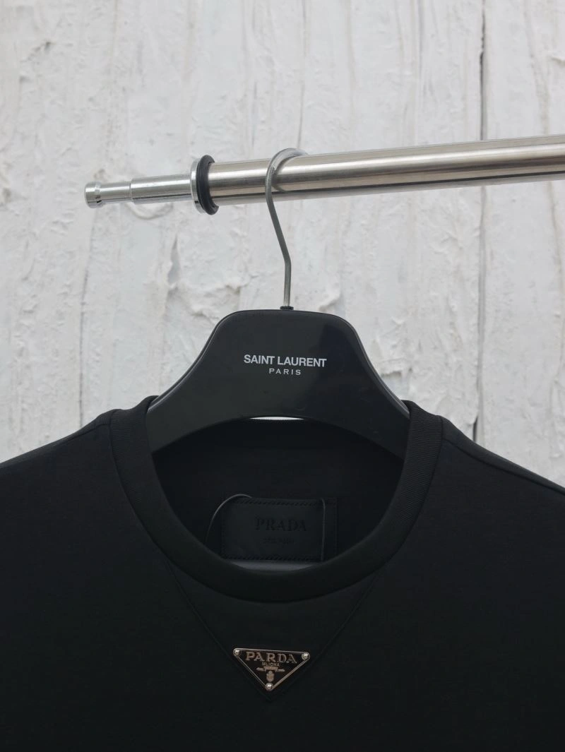 Prada T-Shirts Cozy 171255
