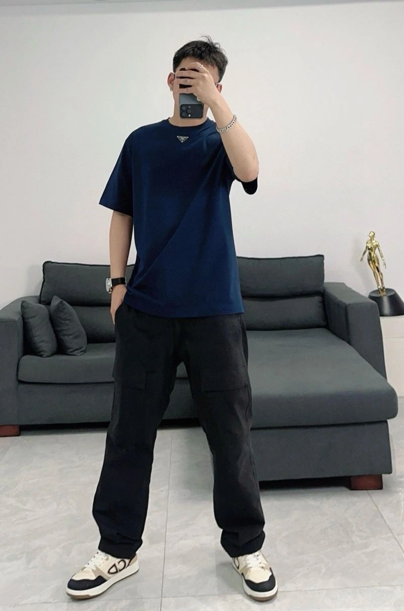 Youthful Prada T-Shirts 171263