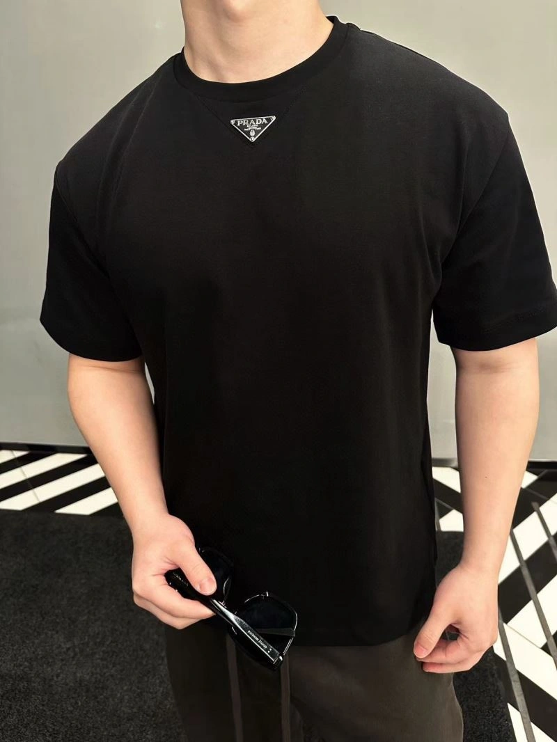 Youthful Prada T-Shirts 171263