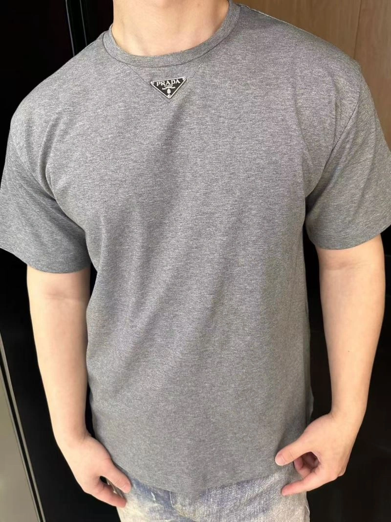 Youthful Prada T-Shirts 171263