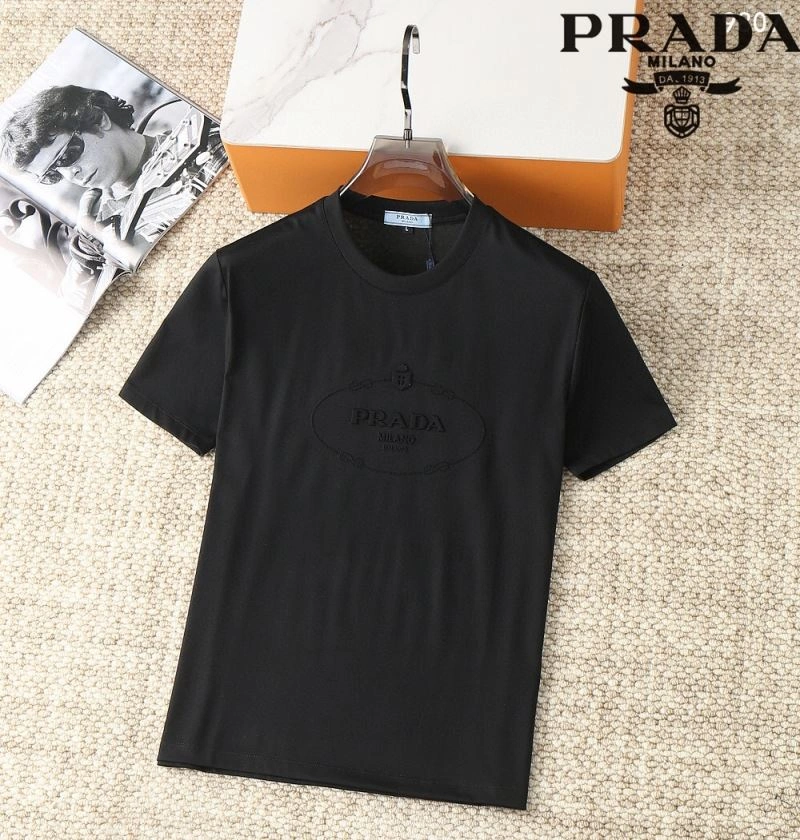 Unisex Prada T-Shirts 171747