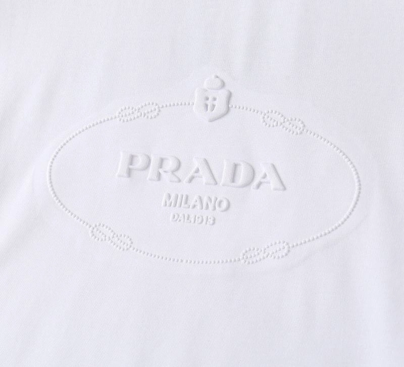 Unisex Prada T-Shirts 171747