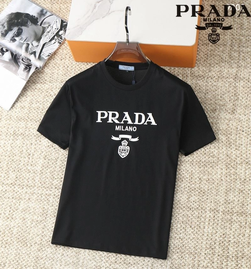 Timeless Prada T-Shirts 171744