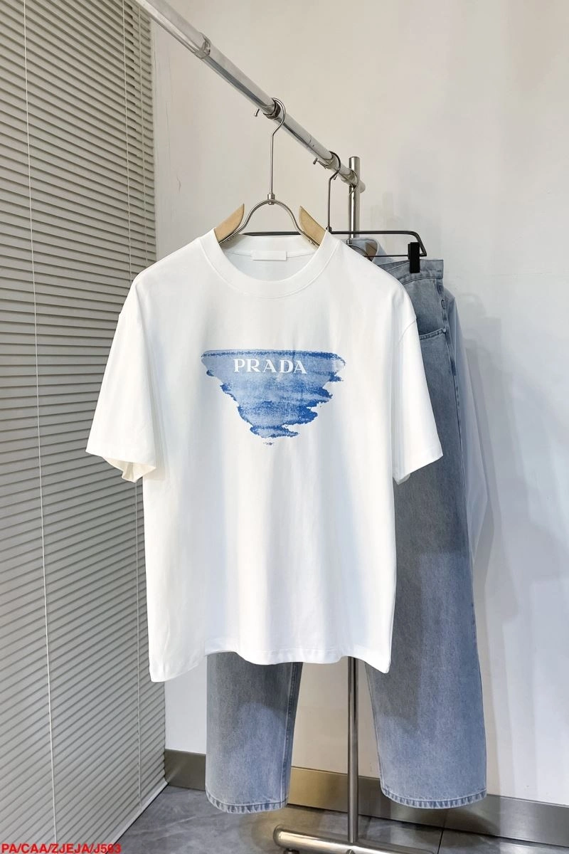 Prada T-Shirts Neat 171577